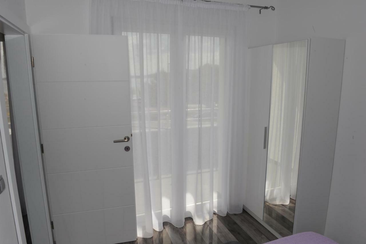 Apartment Odak Brodarica  Esterno foto